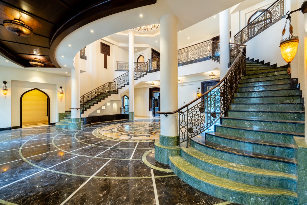 Emirates Hills — photo 3