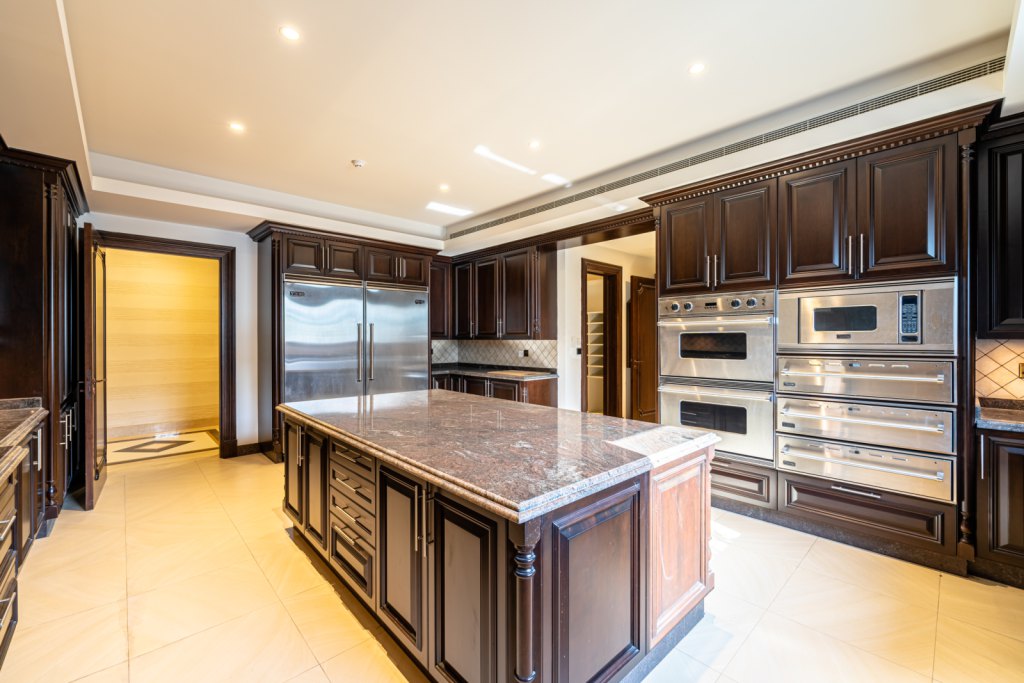 Emirates Hills — photo 10